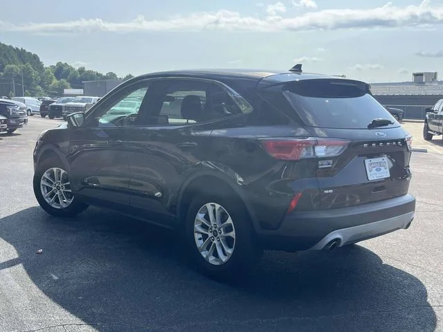 Used 2020 Agate Black Metallic Ford SE image 7
