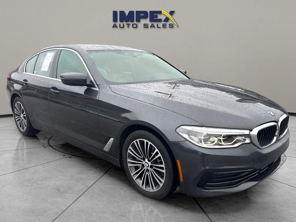 Used 2019 Gray BMW 540i xDrive image 4