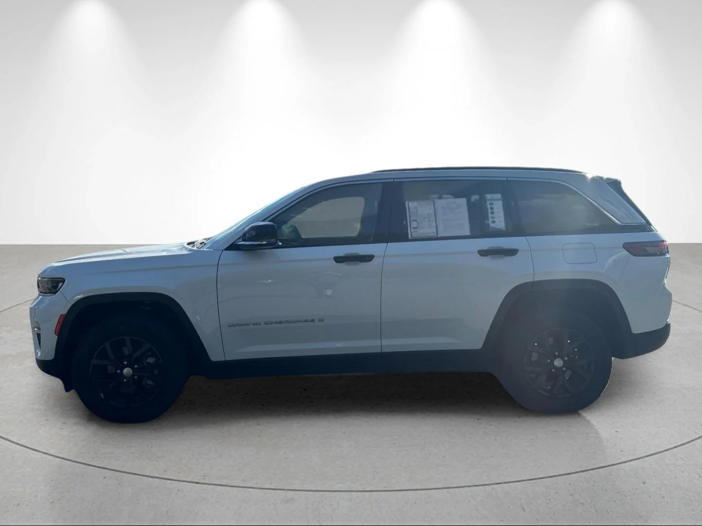 Used 2024 Bright White Clearcoat Jeep Limited image 2