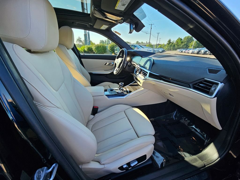 Used 2021 Jet Black BMW 330i xDrive image 13