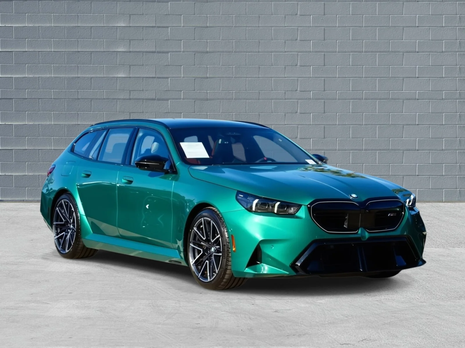 2025 BMW M5 M5 Touring's photo