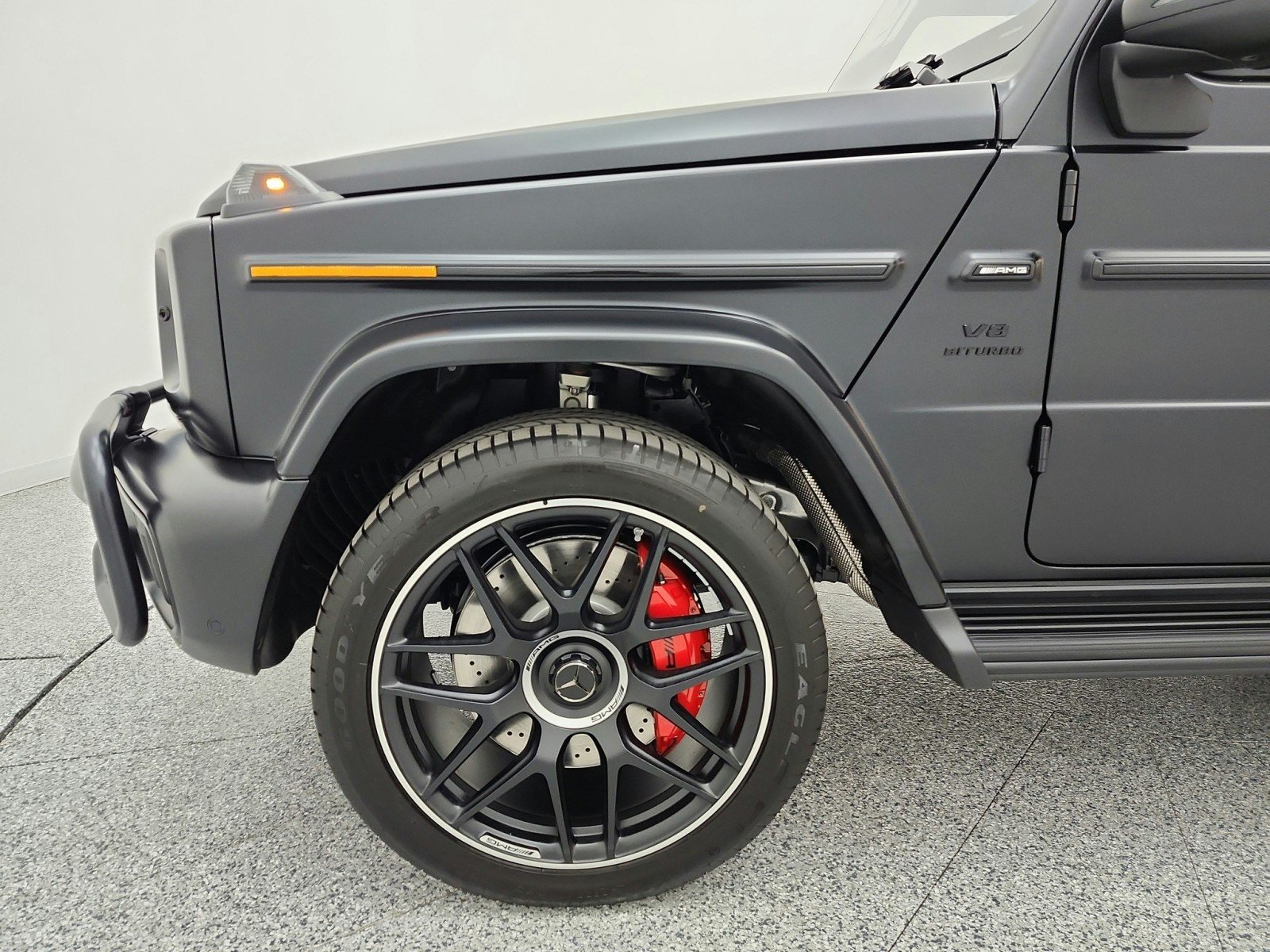 New 2027 MANUFAKTUR Night Black Magno Mercedes-Benz AMG® G 63 SUV image 13