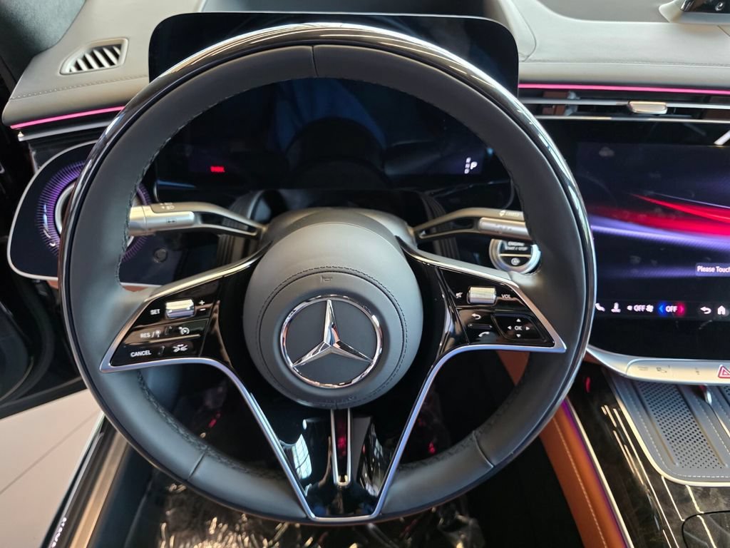 New 2027 Emerald Green Metallic Mercedes-Benz S 580 image 35