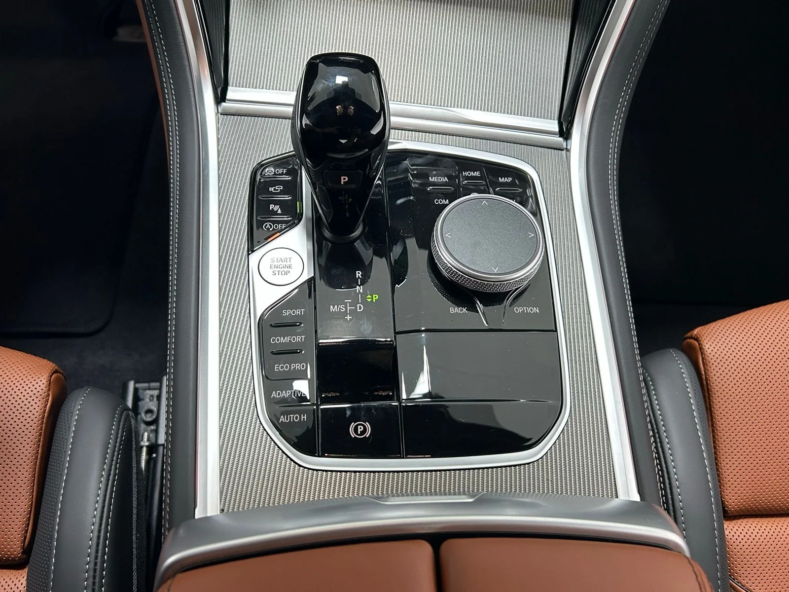 2026 BMW 8 Series 840i - Photo 23