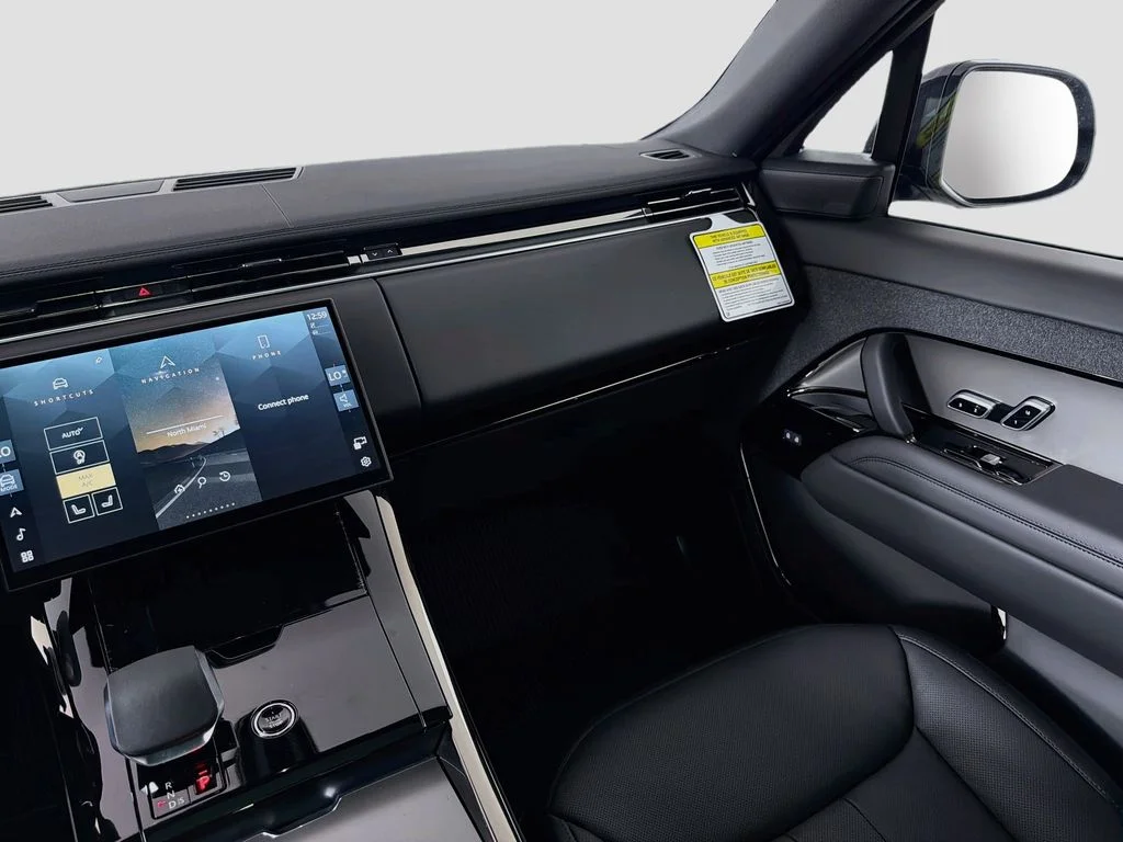 New 2027 Carpathian Grey Land Rover SE image 25