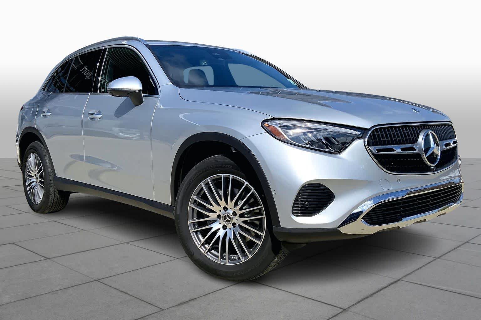 New 2026 Cirrus Silver Metallic Mercedes-Benz GLC 300 image 2