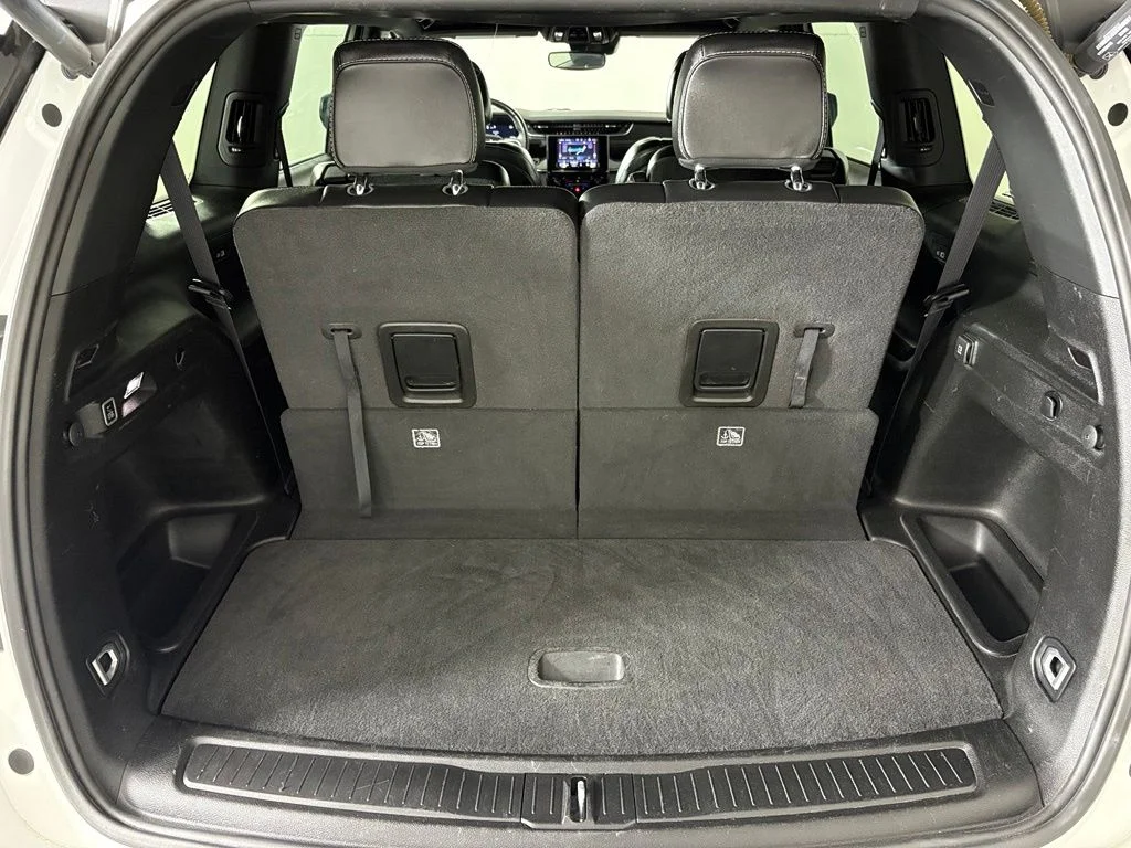 Used 2022 Bright White Clearcoat Jeep Altitude image 36