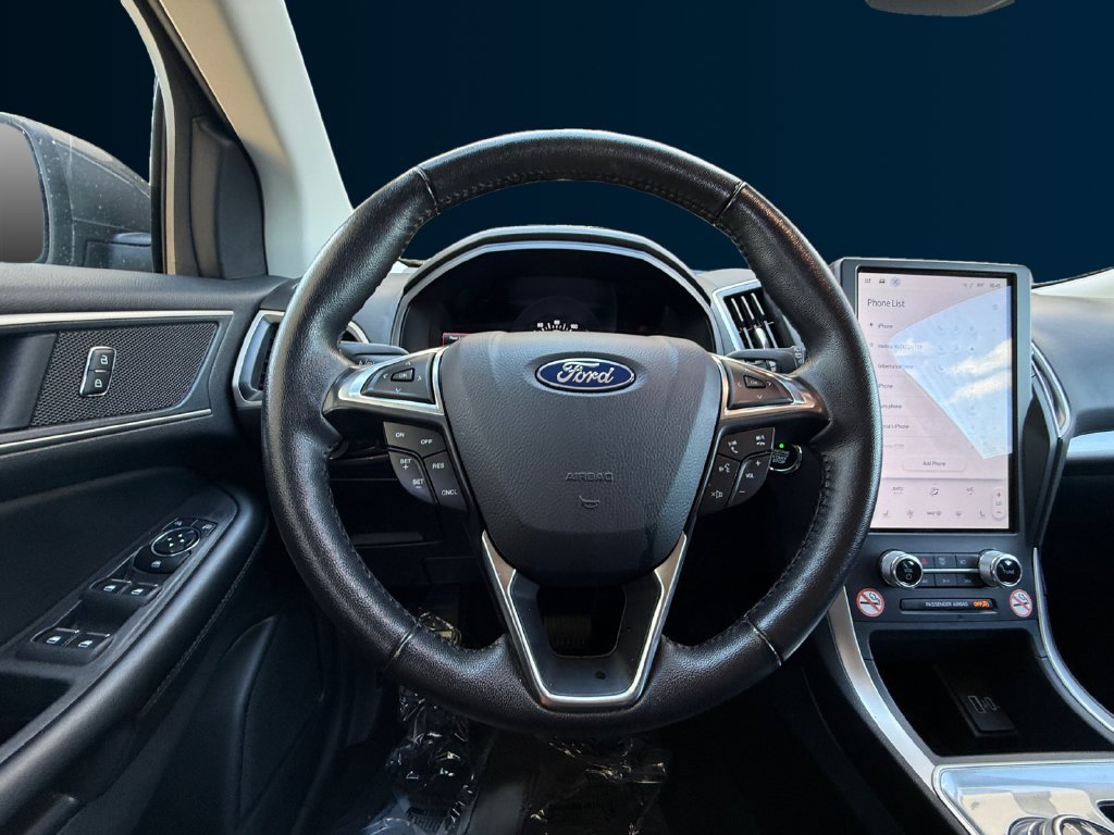 Used 2024 Gray Ford SEL image 13