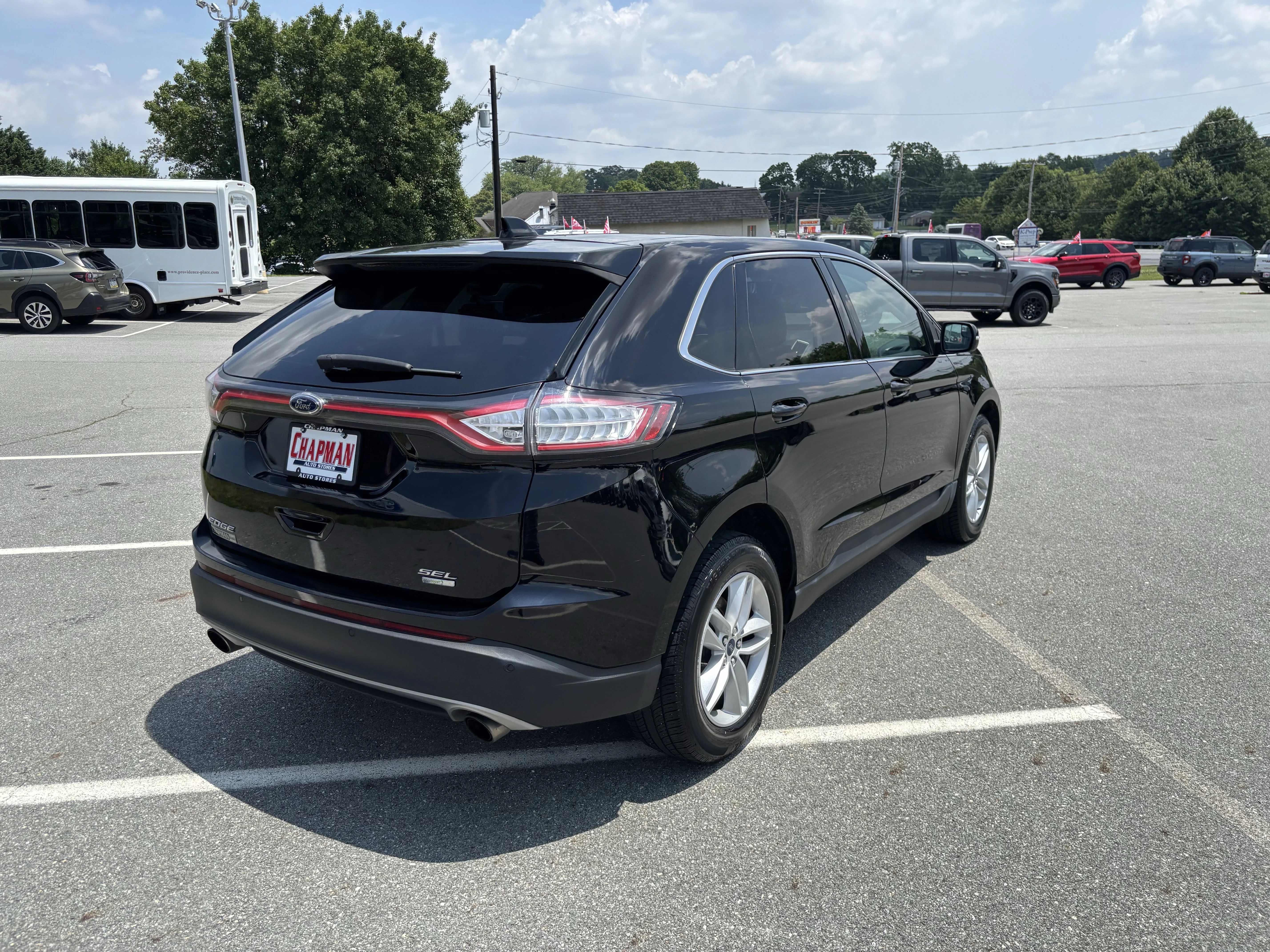Used 2018 Shadow Black Ford SEL image 7