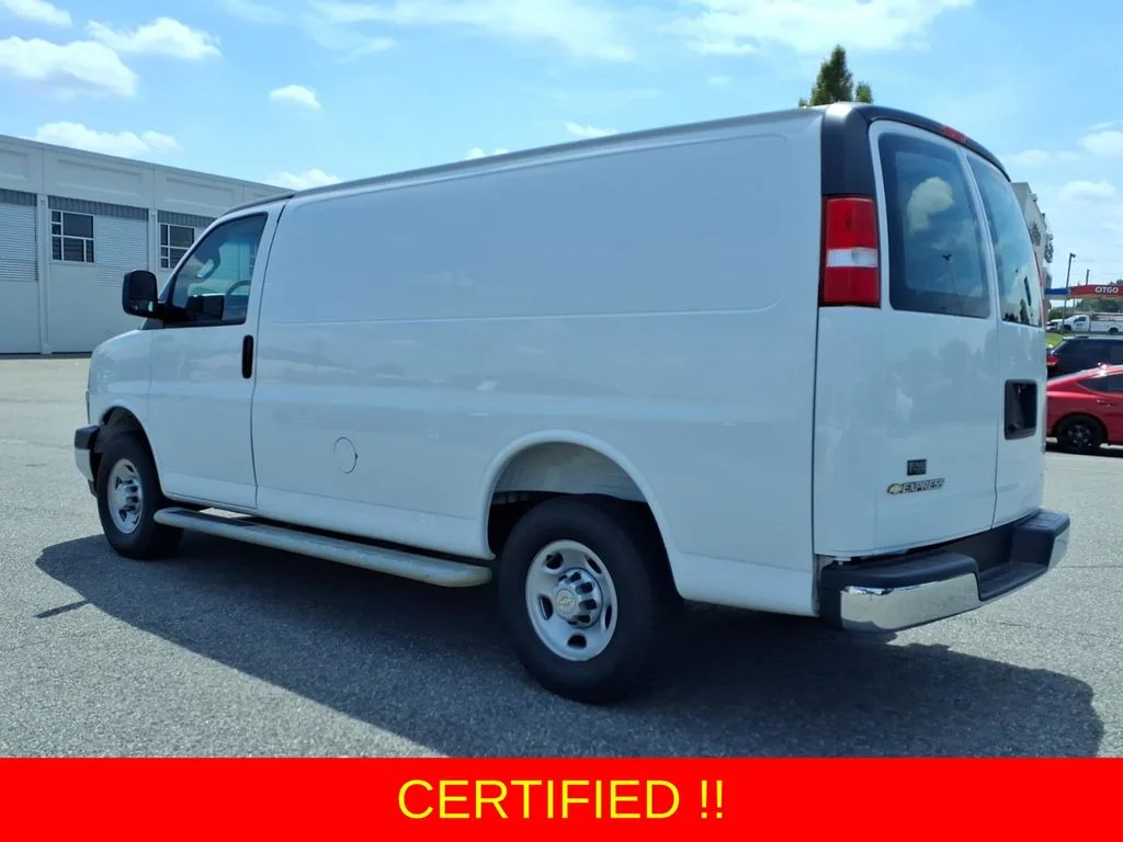 Used 2025 White Chevrolet Work Van image 5