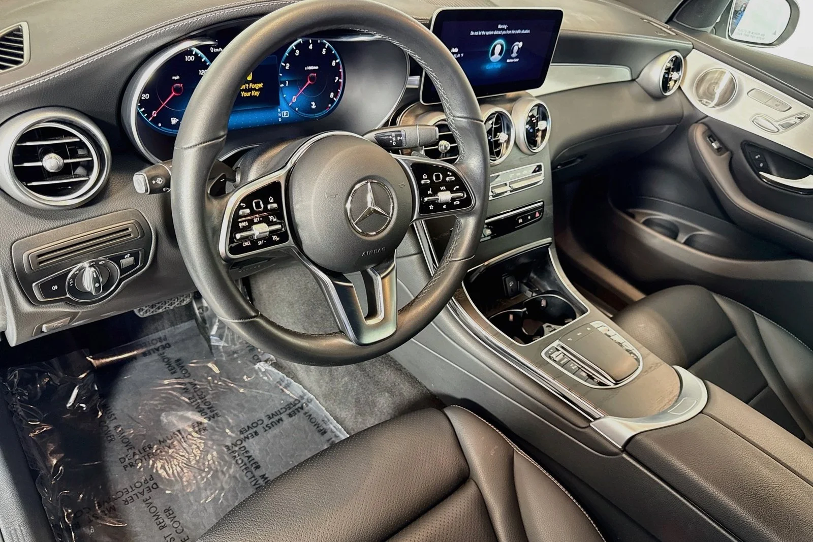 Used 2023 Polar White Mercedes-Benz GLC 300 image 9
