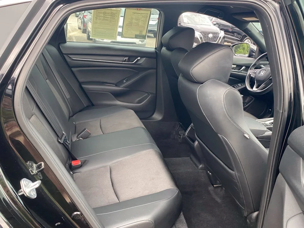 Used 2022  Honda Sport image 16