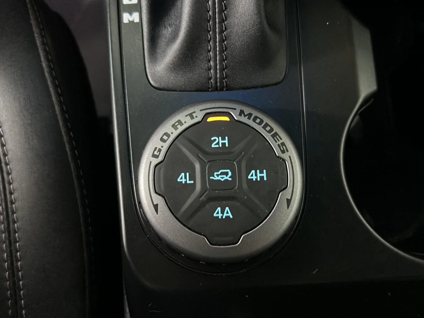 Used 2025 Shadow Black Ford Badlands image 25