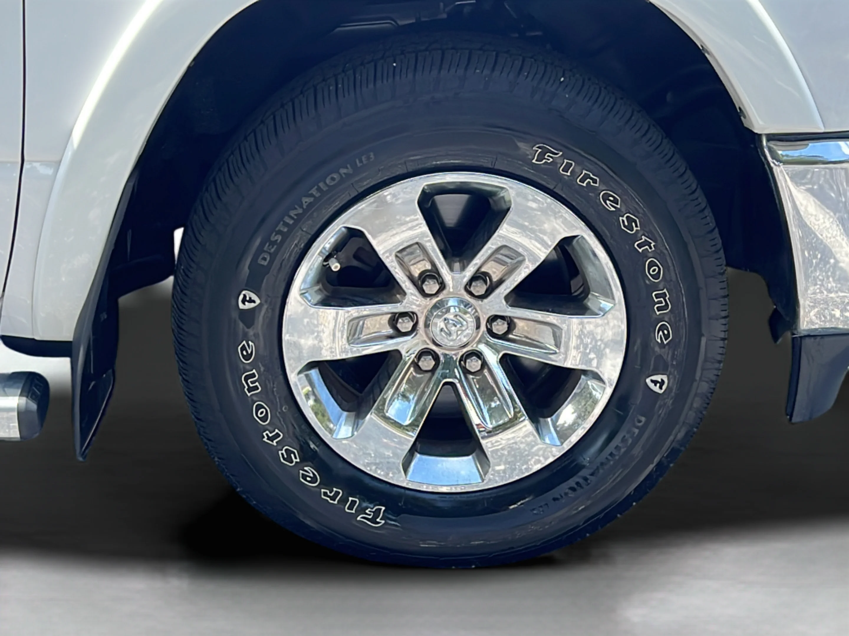 Used 2022 Bright White Clearcoat Ram Laramie image 23