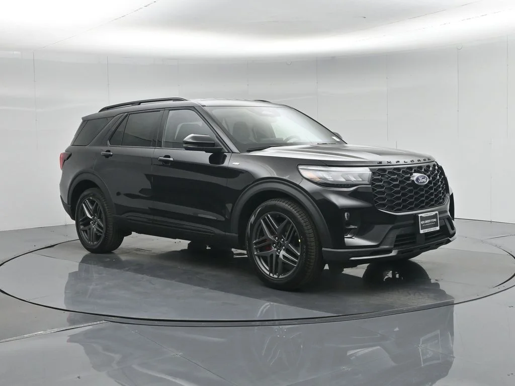 New 2026 Agate Black Metallic Ford ST-Line image 25