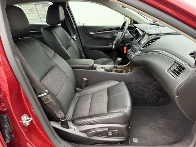 Used 2015 Red Chevrolet LT image 25