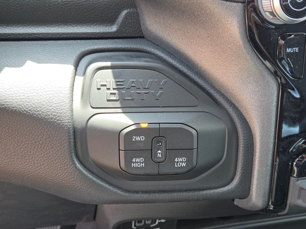2025 RAM 2500 Tradesman - Photo 14