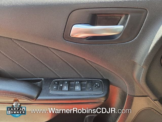 Used 2022 Orange Dodge SXT image 28