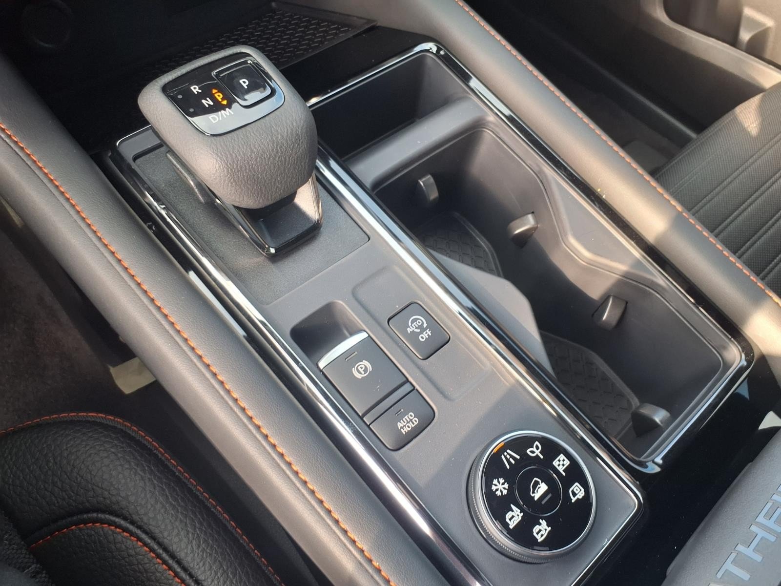 2026 Nissan Pathfinder Rock Creek® Black at Robbins Nissan