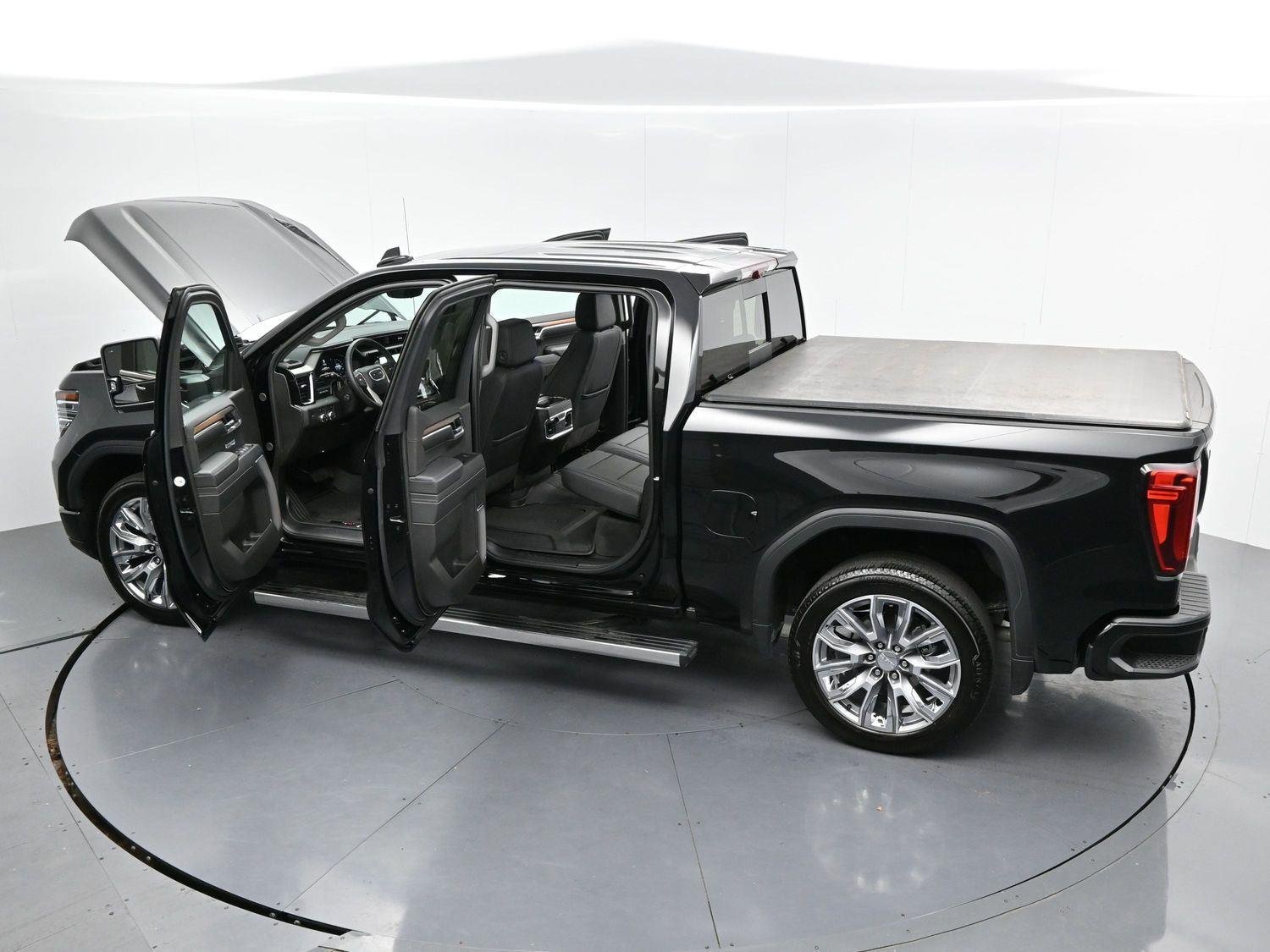 Used 2025 Onyx Black GMC Denali image 44