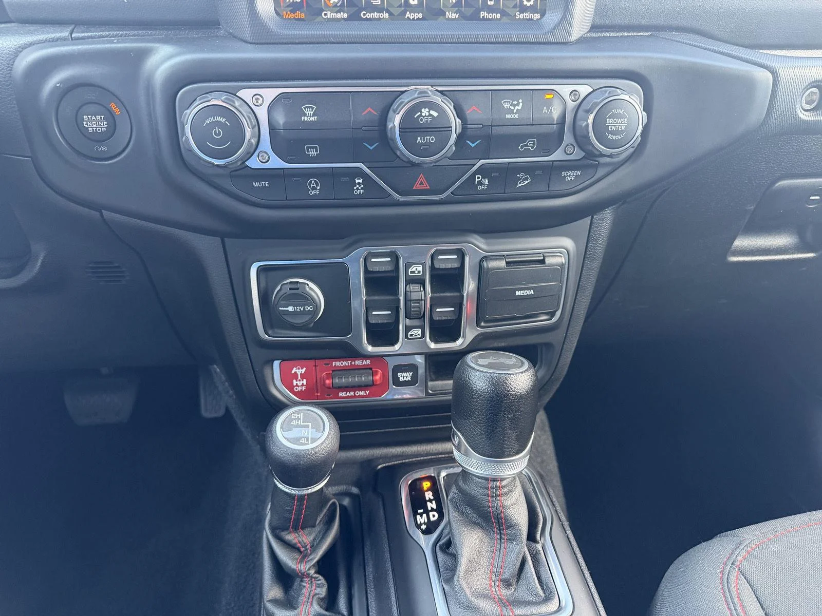 Used 2020 Black Clearcoat Jeep Recon image 14
