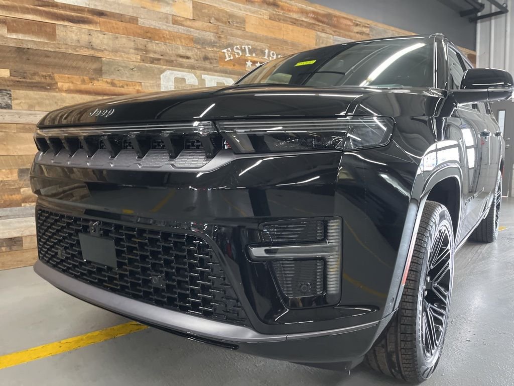 New 2026 High Gloss Black Exterior Paint Jeep Limited Reserve image 16