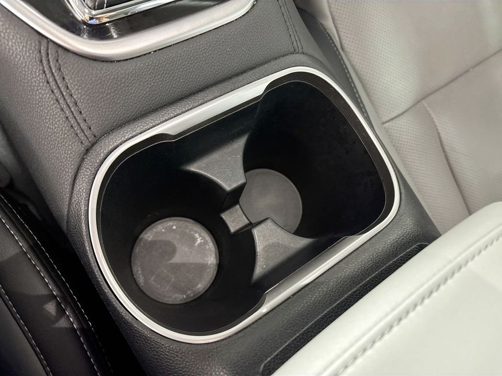 Used 2020 Gray Metallic Subaru Limited image 15
