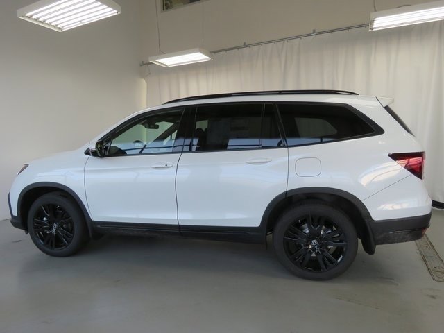 Used 2022  Honda Black Edition image 3