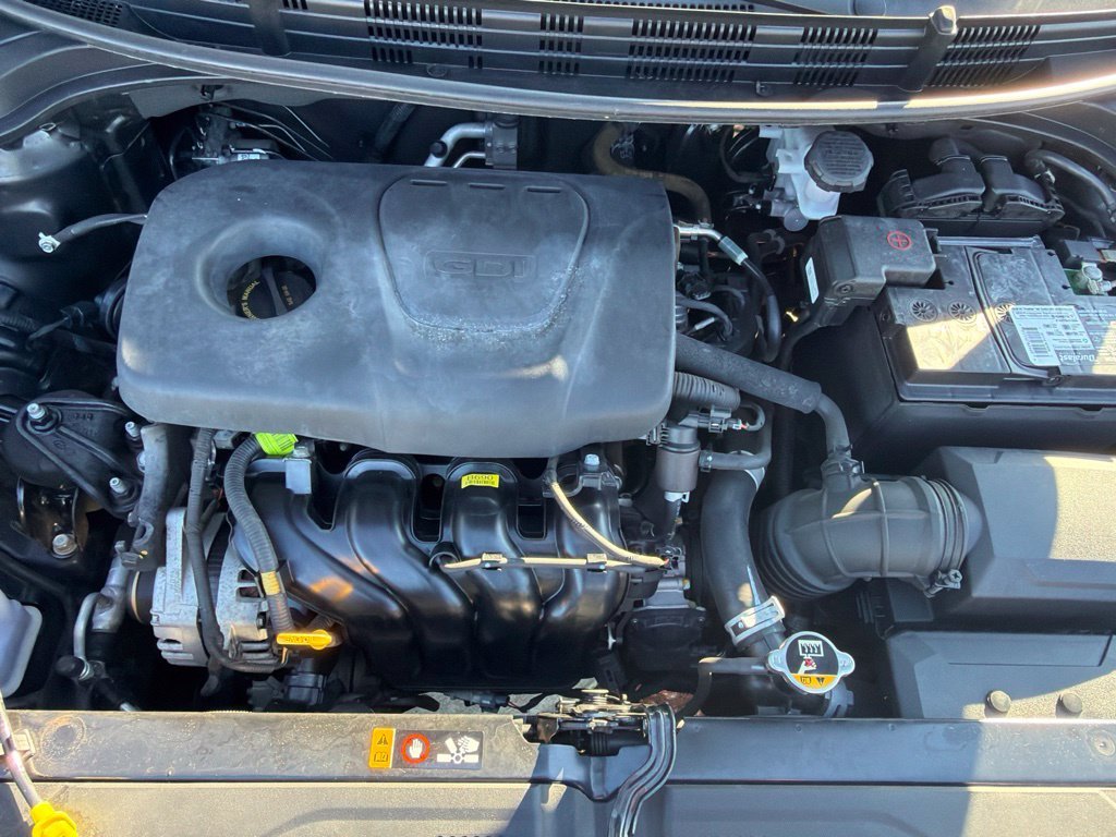Used 2019 Black Kia S image 14