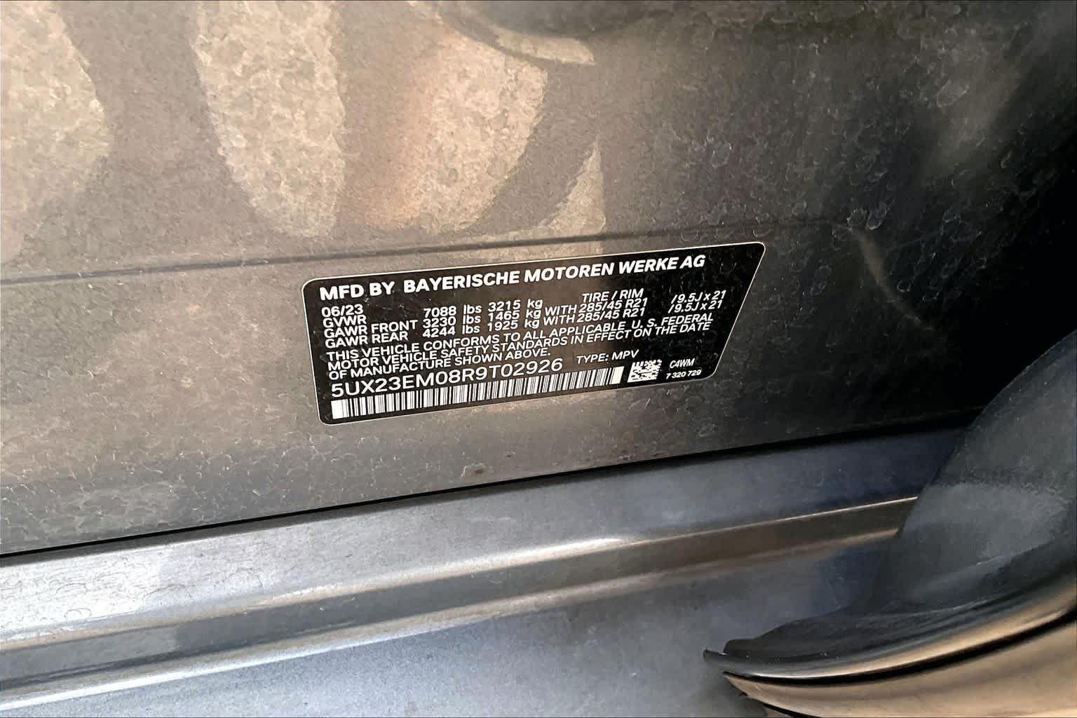 Certified Used 2024 Skyscraper Grey Metallic BMW xDrive40i image 32