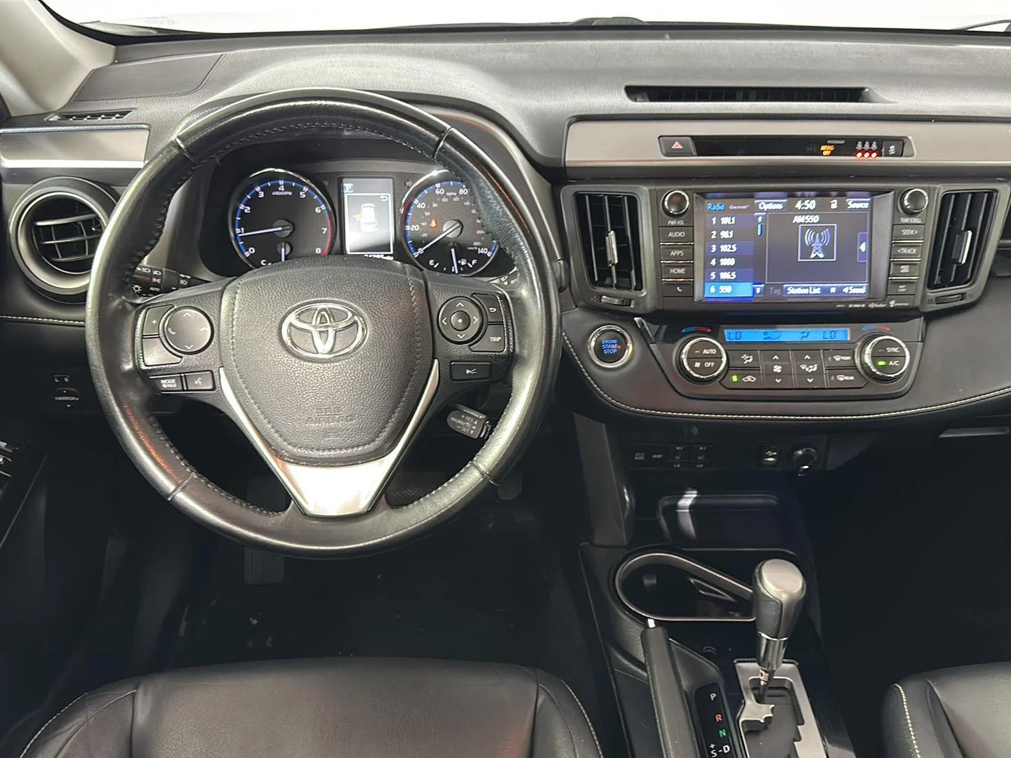 Used 2018 Pearl Toyota Limited image 21