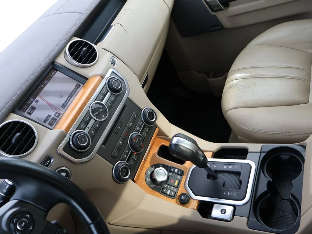 Used 2012  Land Rover HSE image 21