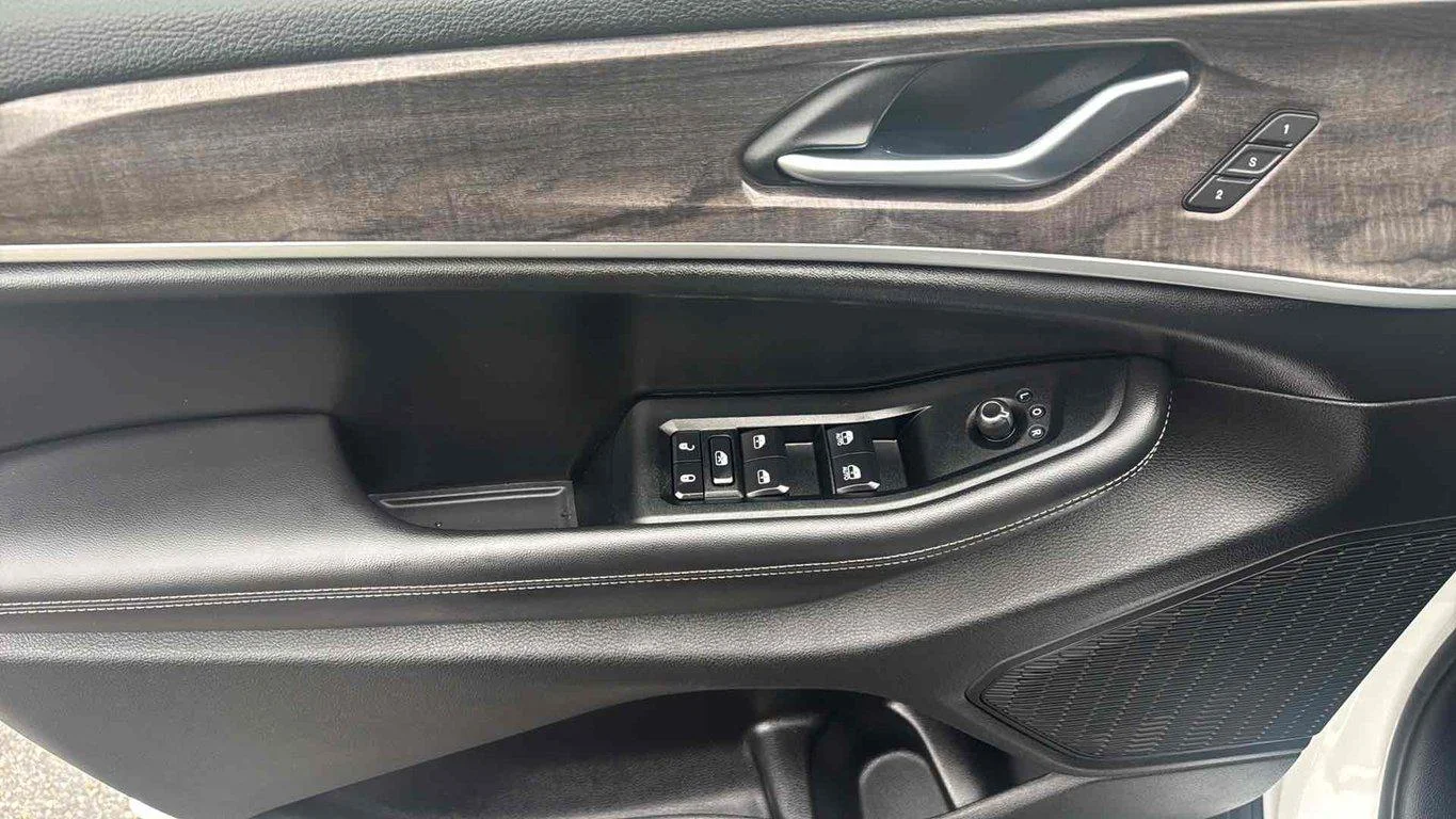 2023 Jeep Grand Cherokee Limited - Photo 11