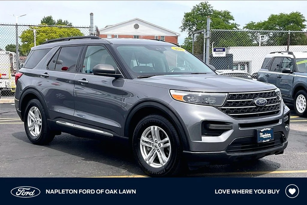 Used 2021 Gray Ford XLT image 1
