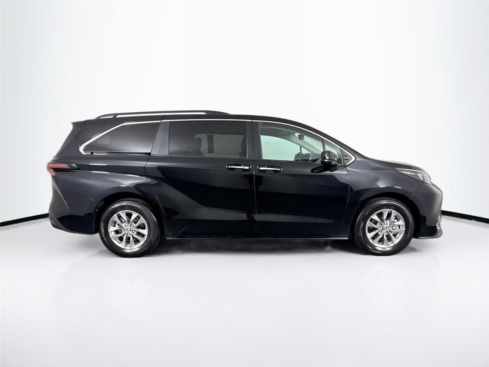 Certified Used 2024 Midnight Black Metallic Toyota XLE 8-Passenger image 10