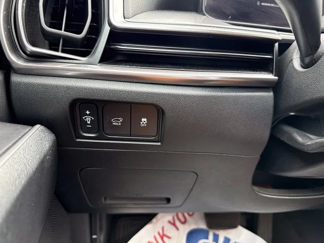 Used 2025  Kia X-Line EX image 22