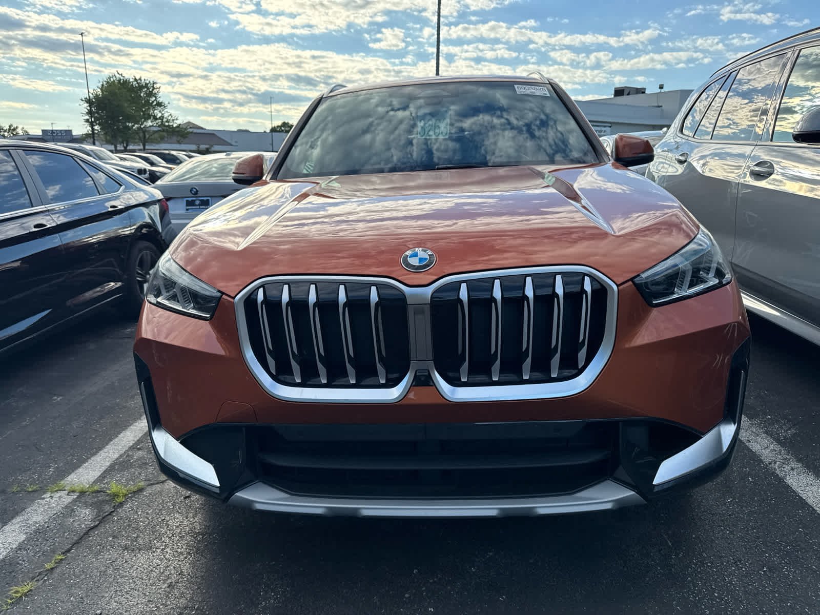 Used 2025 Utah Orange Metallic BMW xDrive28i image 4