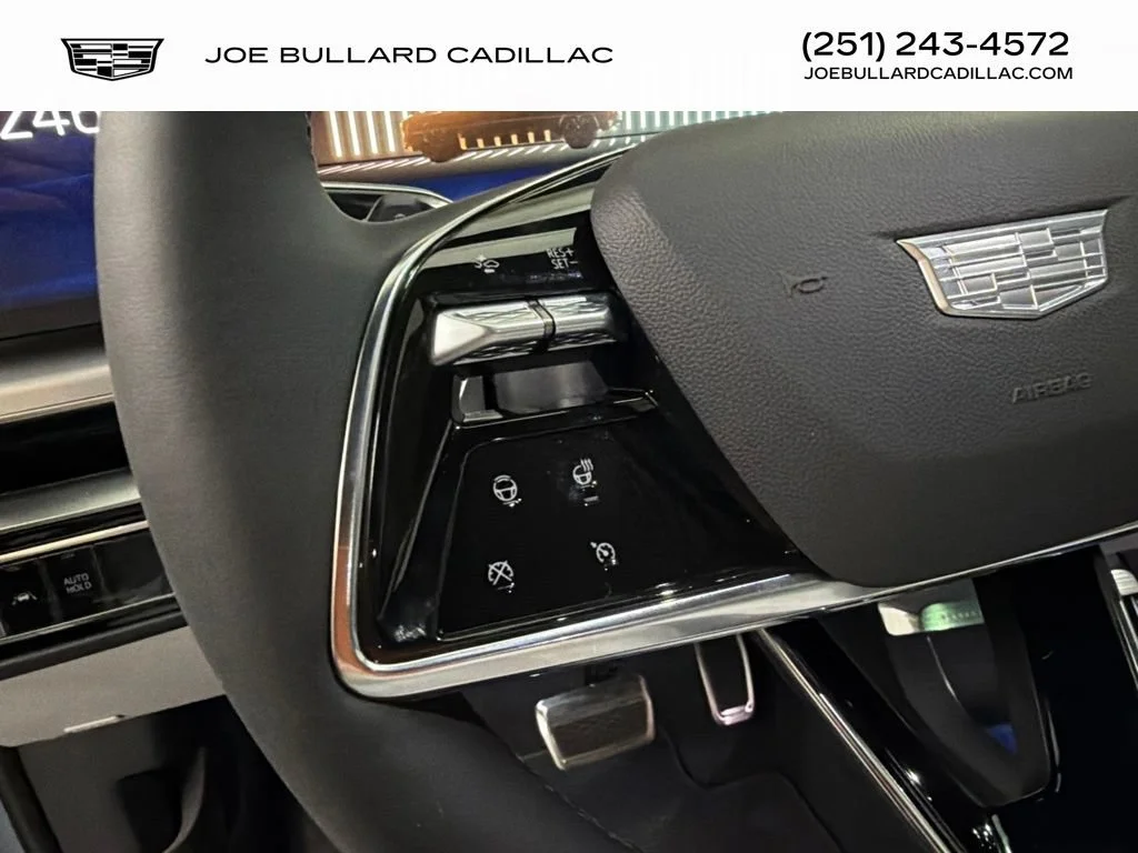 2027 Cadillac LYRIQ Luxury - Photo 16
