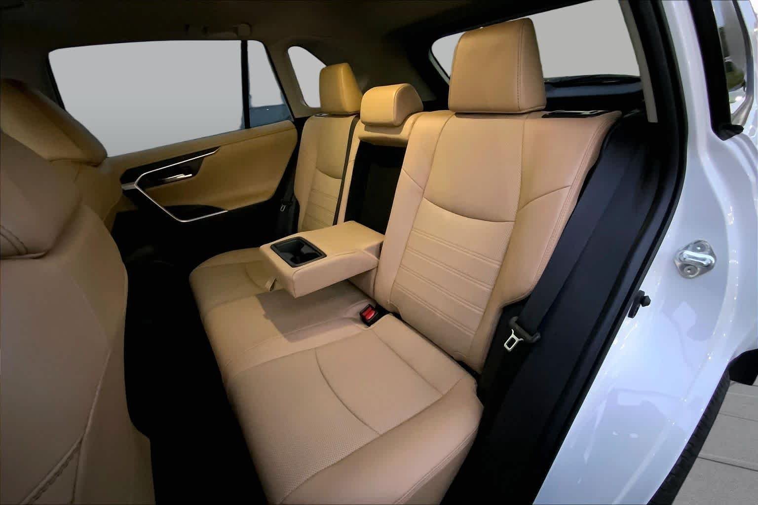 Used 2022 Blizzard Pearl Toyota Limited image 20