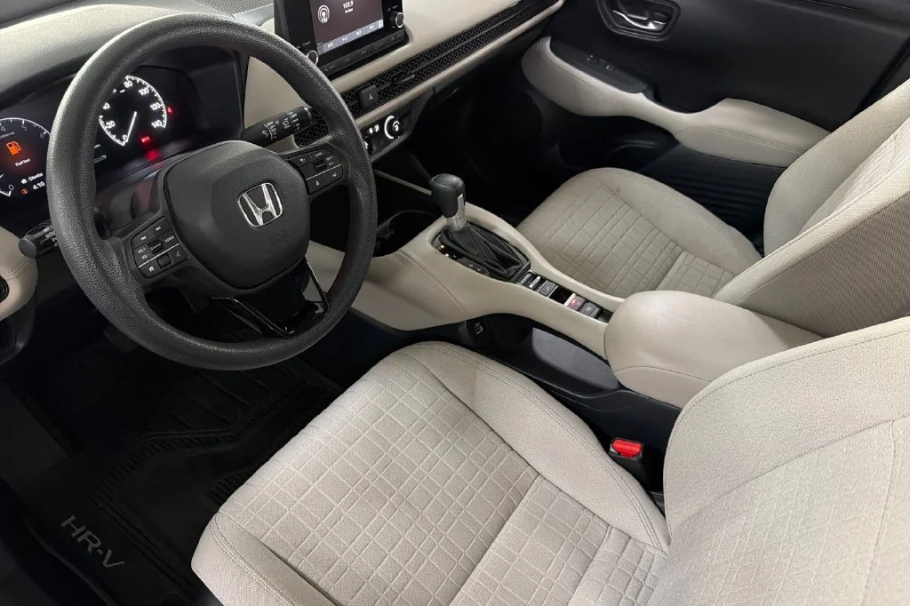 Used 2023  Honda LX image 14