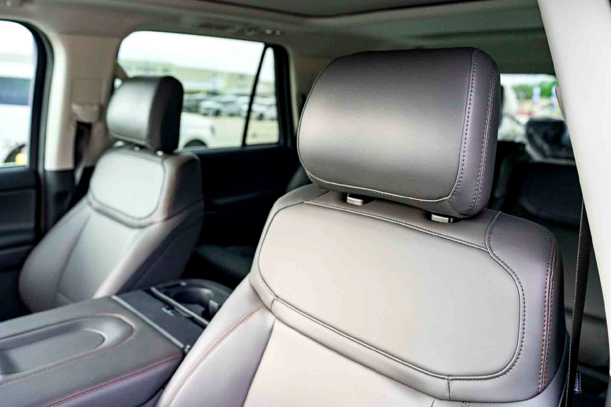 2025 Ford Expedition Active - Photo 9