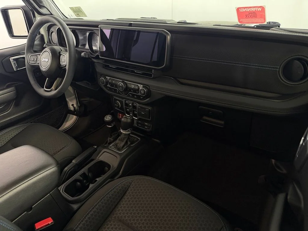 Used 2024 White Jeep Rubicon 4xe image 15