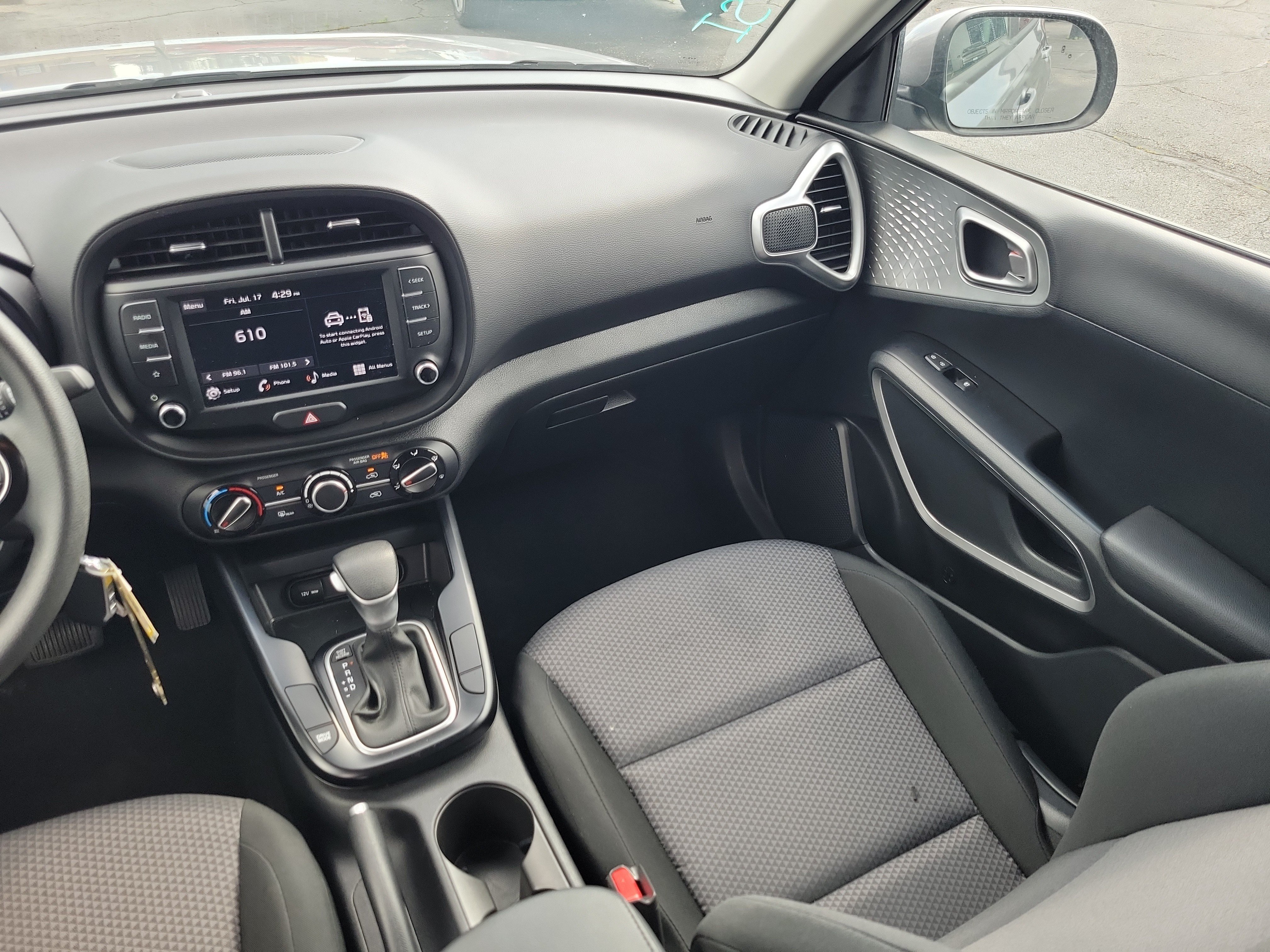 Used 2025 Gray Kia  image 11