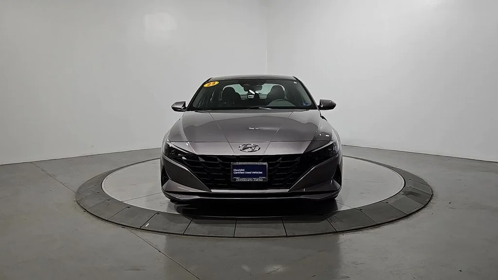 Used 2023 Silver Hyundai SEL image 10