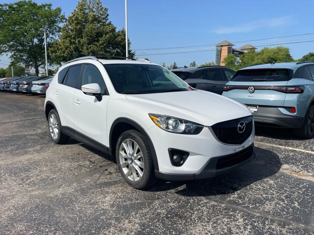 Used 2015 Crystal White Mica Mazda Grand Touring image 4