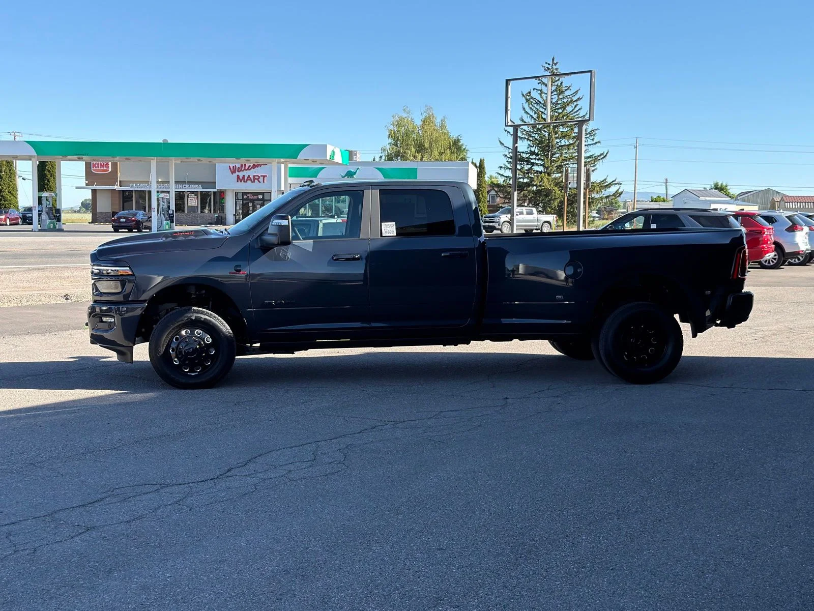 New 2026 Forged Blue Metallic Exterior Paint RAM Laramie image 11