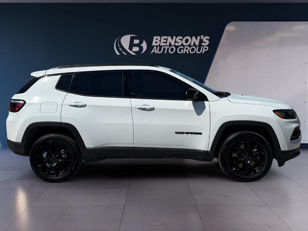 Used 2026 White Jeep Latitude image 6