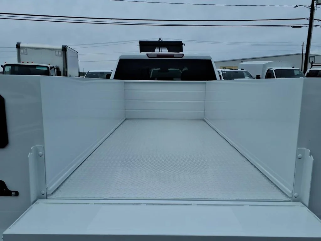 New 2026 Summit White Chevrolet Work Truck image 7