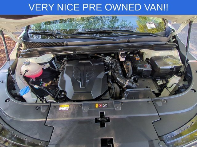 Used 2026 White Kia LXS image 36