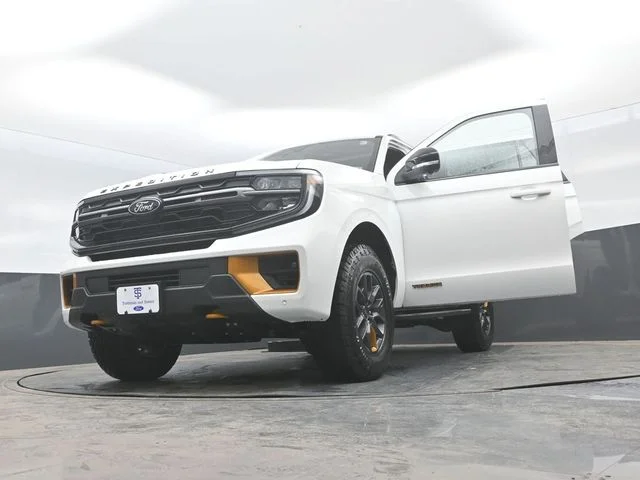 New 2026 Star White Metallic Tri-Coat Ford Tremor® image 34
